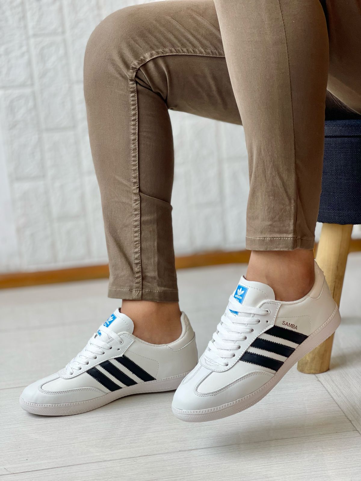 Samba Blanco Negro