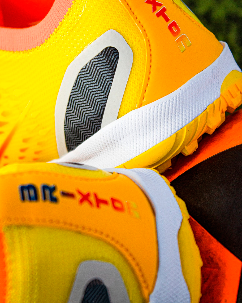 Zapatillas Fútbol Brixton | Amarillo