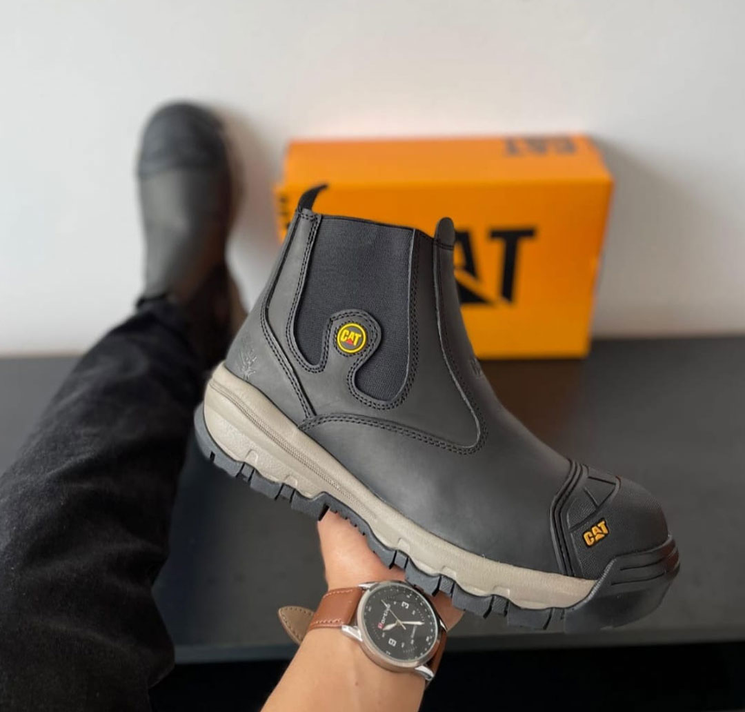 PUNTA ACERO - NEGRO BOOTS