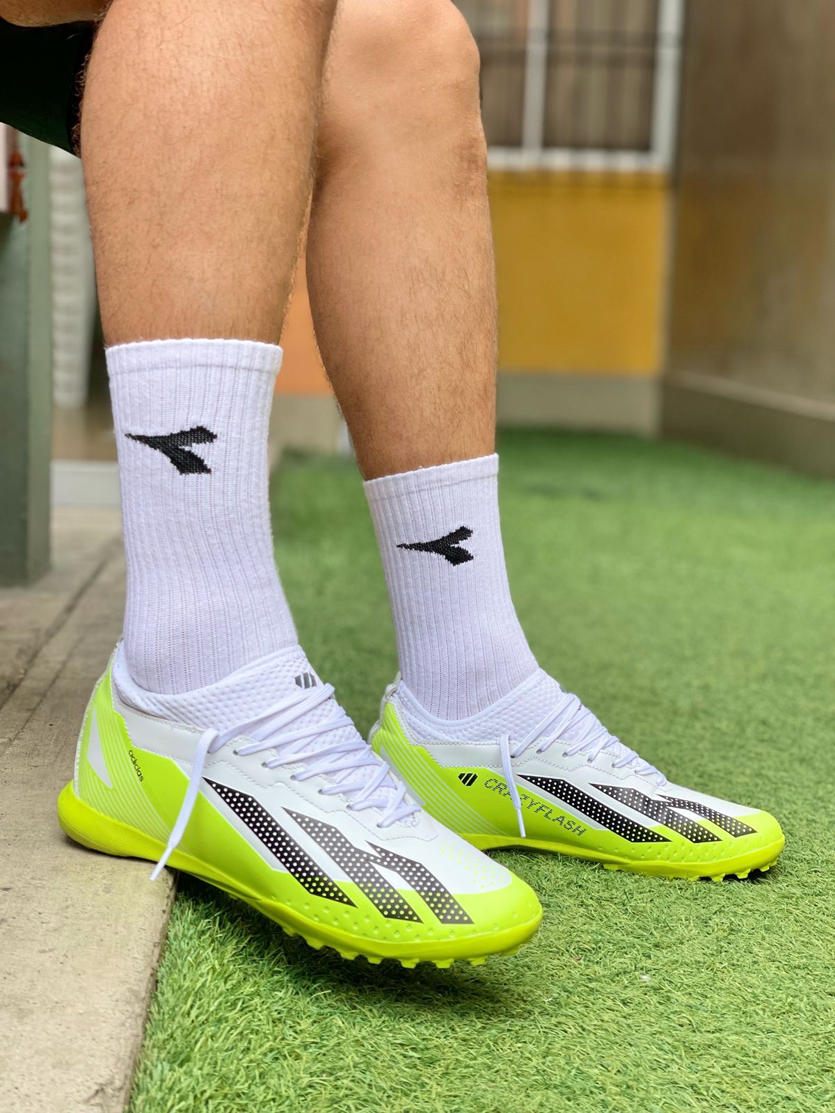 CRAZYFLASH | Amarillo Negro