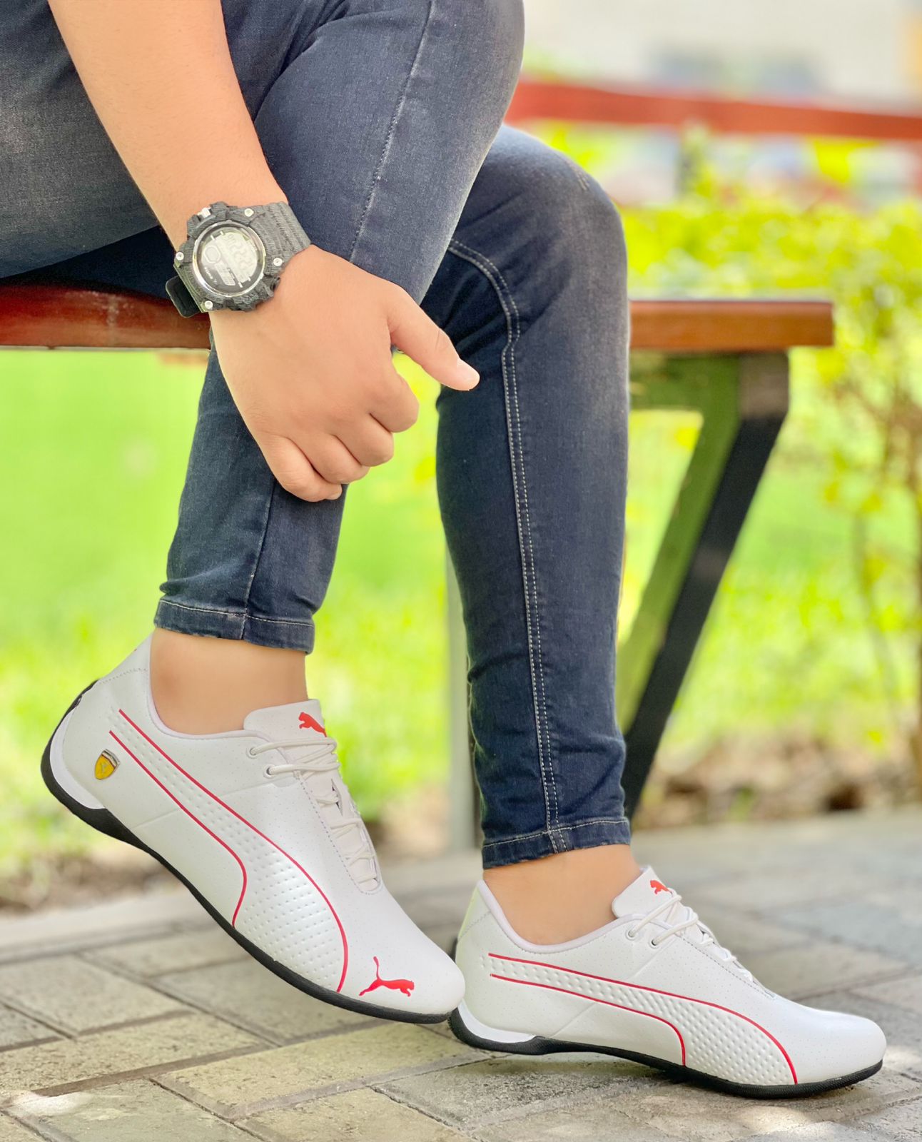 FERRARI |Blanco Rojo