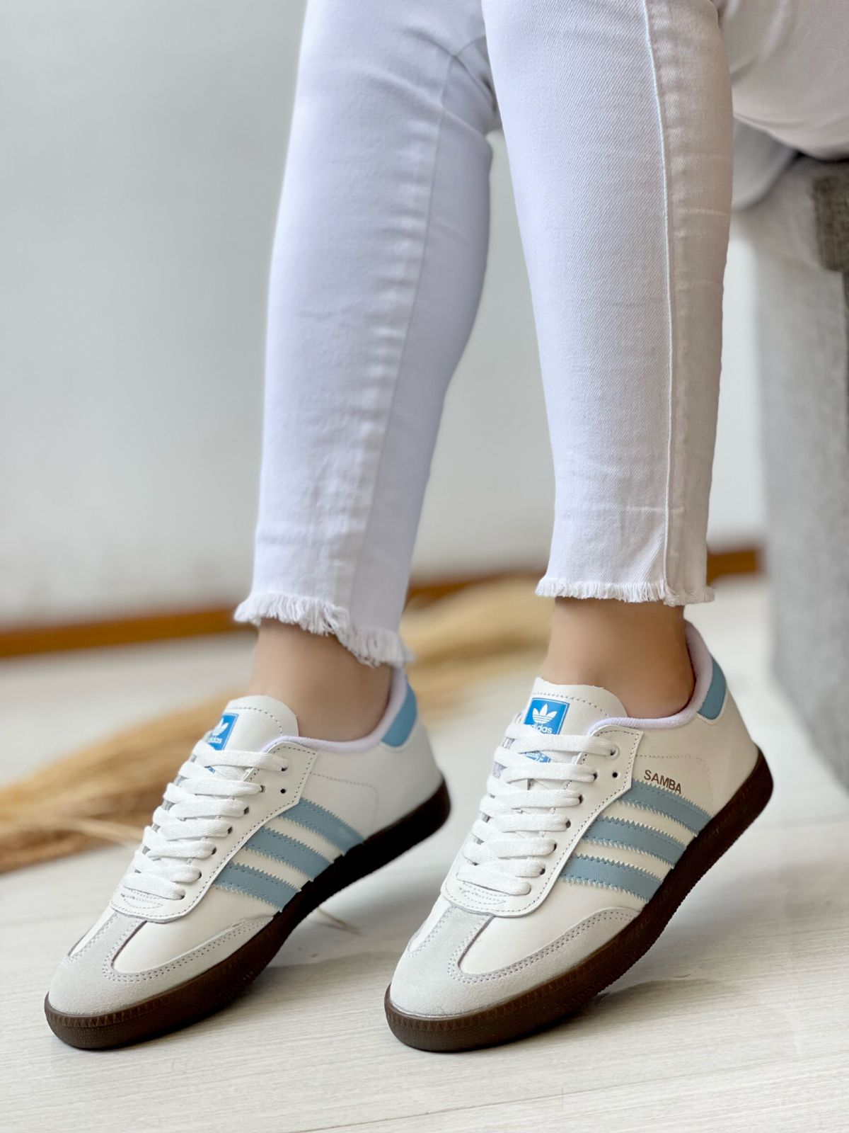 SAMBA - BLANCO CELESTE