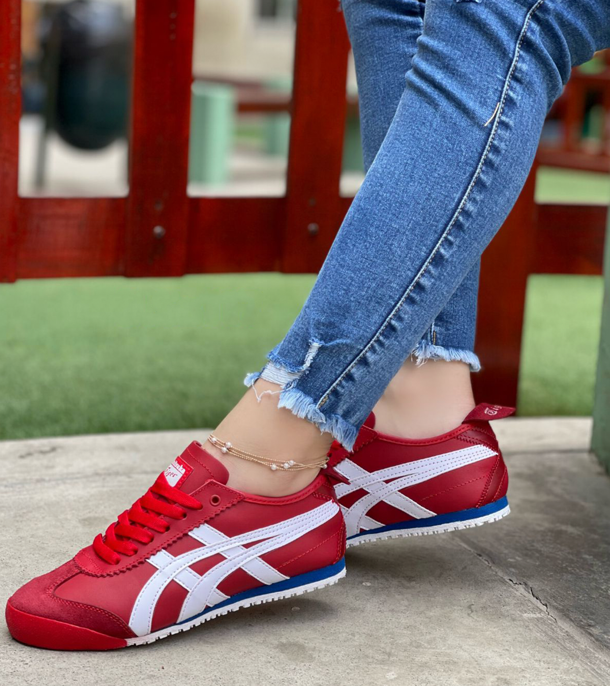 Onitsuka Tiger Rojo Dama - Main Image