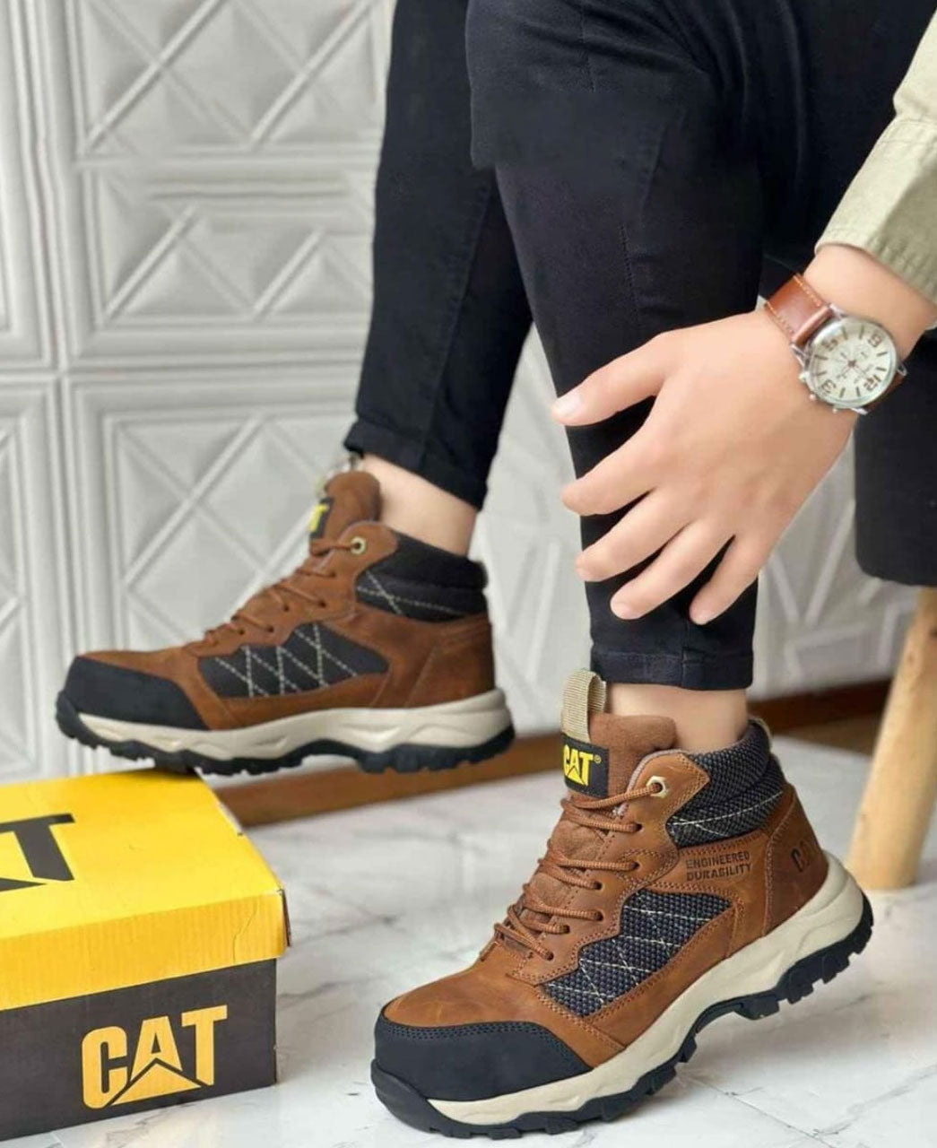 PUNTA ACERO - MARRON ENG